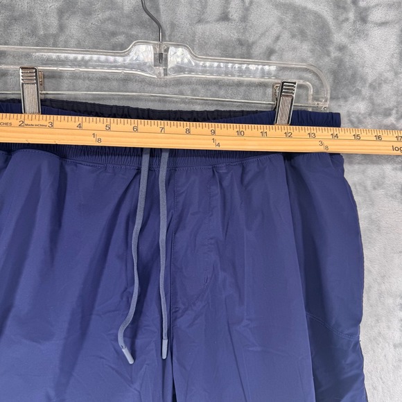 RHONE Men Navy Blue Athletic Shorts with Liner Size Medium M Running Gym Workout - Picture 4 of 7